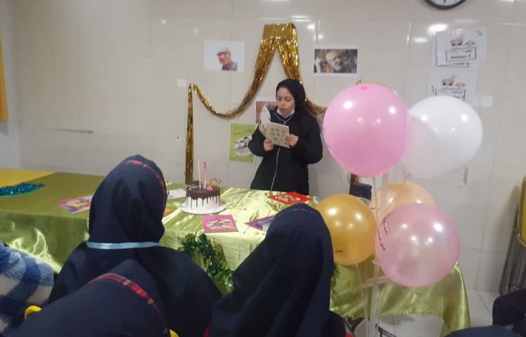 آشنایی با نویسندگان 9