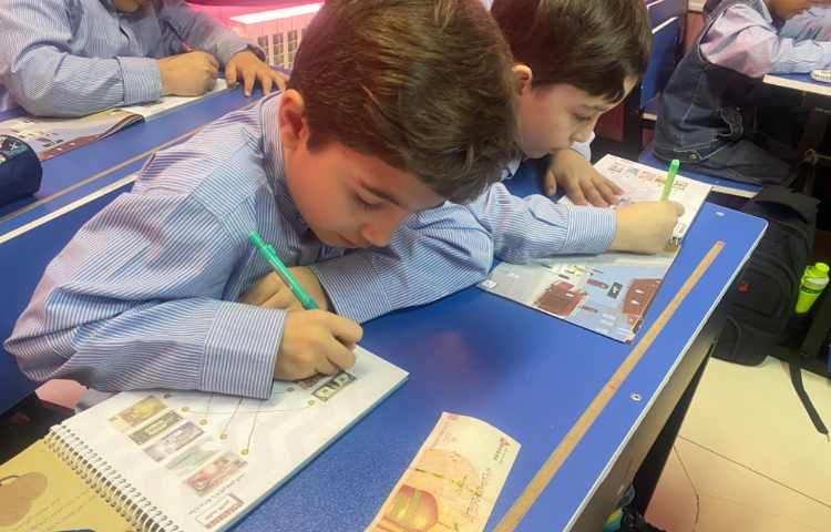 آشنایی با واحدهای پولی رایج و بررسی ویژگی های آن ها 5