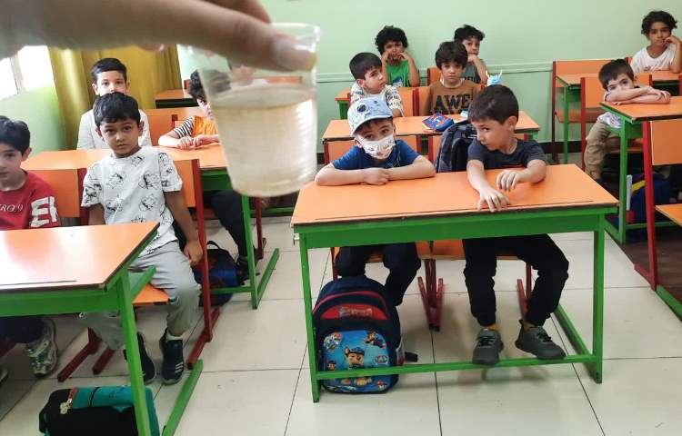 آشنایی با وسایل شخصی و کار با قیچی 8