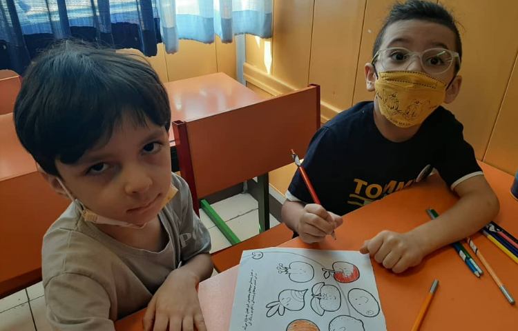 :آشنایی با چهار فصل و پوشش درختان و میوه آنها در هر فصل،پوشاک مناسب،کلاس توت فرنگی 1