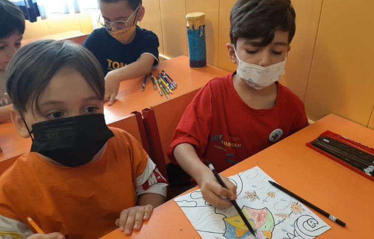 :آشنایی با چهار فصل و پوشش درختان و میوه آنها در هر فصل،پوشاک مناسب،کلاس توت فرنگی 2