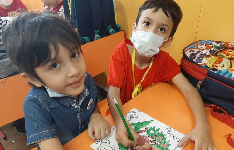 :آشنایی با چهار فصل و پوشش درختان و میوه آنها در هر فصل،پوشاک مناسب،کلاس توت فرنگی 3