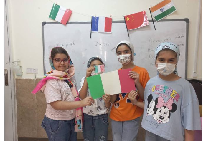 آشنایی با کشورهای مختلف و ساخت کاردستی پرچم و روزنامه دیواری 11