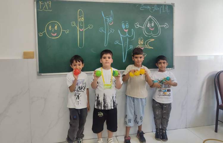 آشنایی و یادآوری اعداد (15) با بازی درکلاس انجام شد. 1