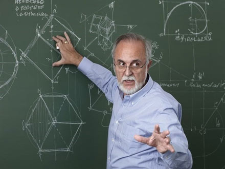 دوازده اردیبهشت، روز معلم گرامی باد؛