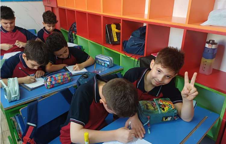 آغاز سال تحصیلی جدید 45