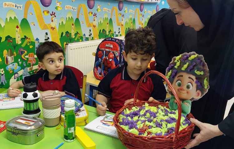 آغاز سال تحصیلی 33