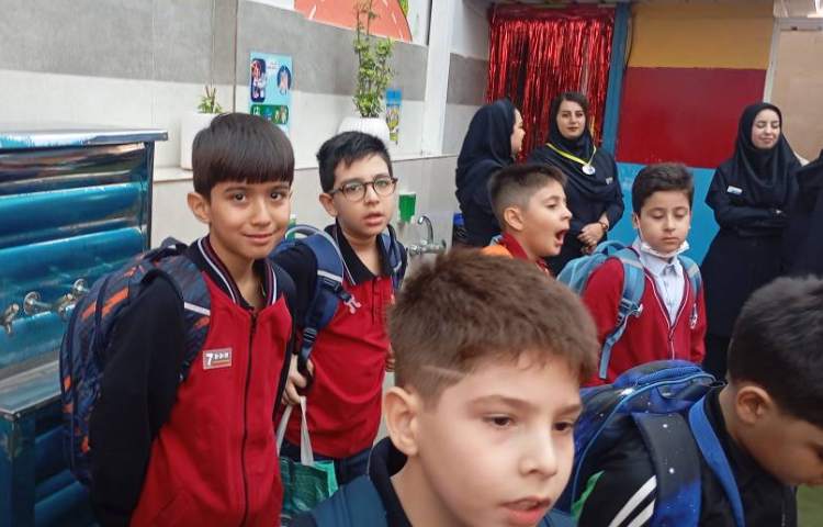 آغاز سال تحصیلی 63