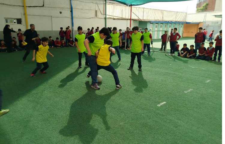 آغاز مسابقات ورزشی درون مدرسه ای به مناسبت روز دانش آموز 3