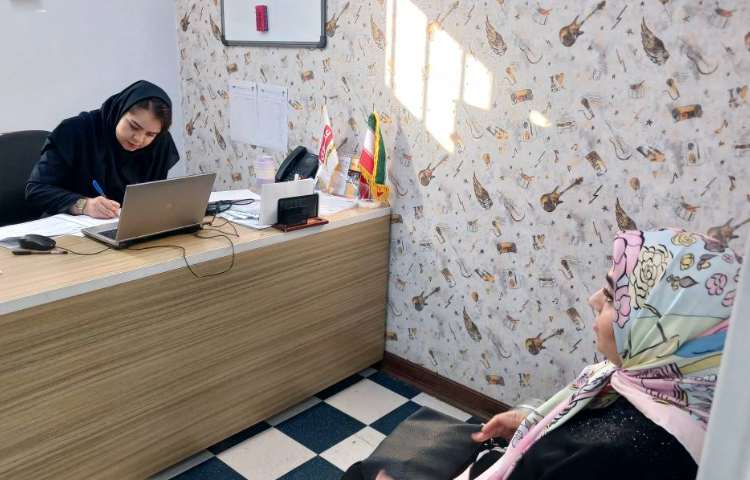 آغاز ملاقات‌های فردی آموزگاران و اولیا 1