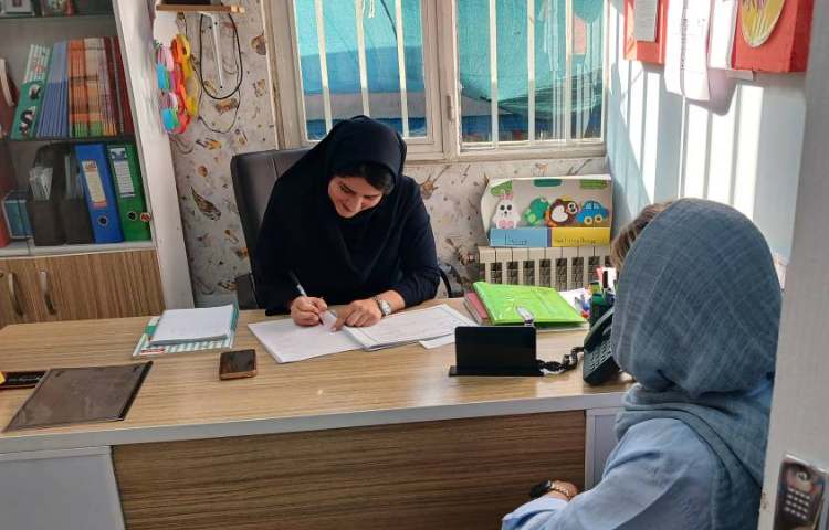 آغاز ملاقات‌های فردی آموزگاران و اولیا 2