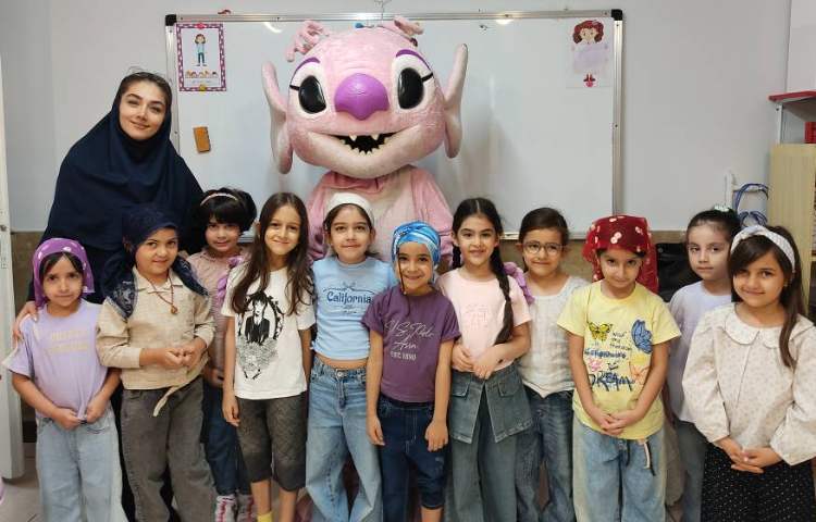 آغاز پایگاه تابستان رنگی 8