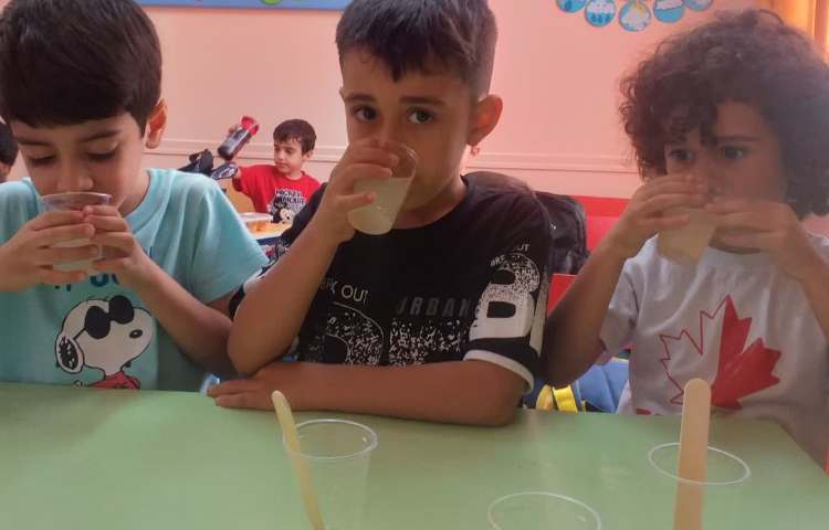 آماده سازی بستنی یخی و زنگ استقلال من 2