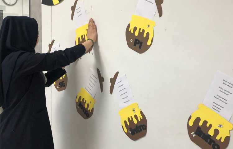 آماده سازی مدرسه برای مسابقه نیم نهایی اسپیلینگ بی 1