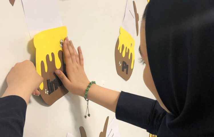 آماده سازی مدرسه برای مسابقه نیم نهایی اسپیلینگ بی 2