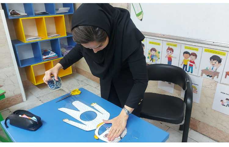 آماده سازی و تزیینات کلاسی برای اول مهر 13