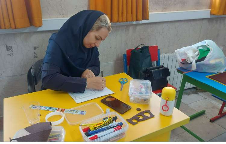 آماده سازی و تزیینات کلاسی برای اول مهر 15