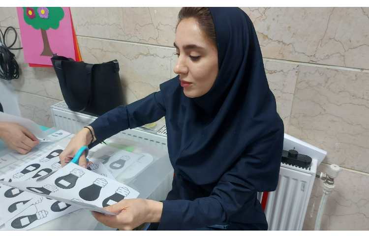 آماده سازی و تزیینات کلاسی برای اول مهر 4