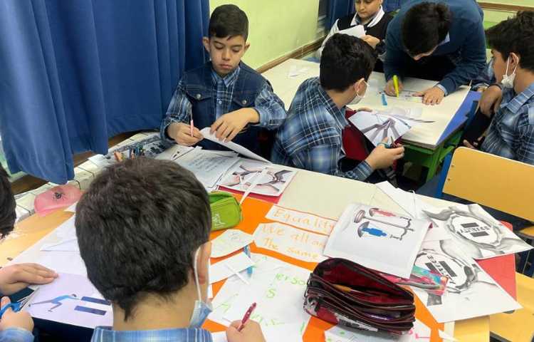 آماده سازی پوستر های زبانی هفته ملی علوم پایه ششم دبستان 5