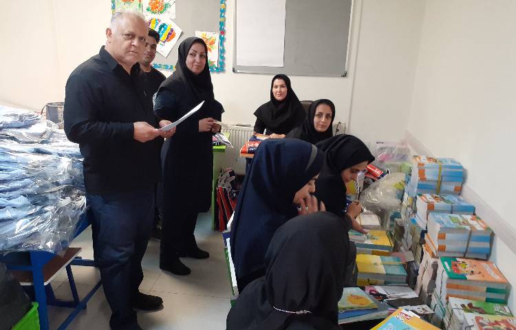 آماده سازی کلاس ها ومدرسه برای شروع مهرماه پروژه مهر1402