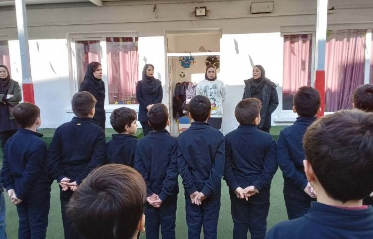 آمادگی جهت برگزاری جشن بزرگ زبان 12