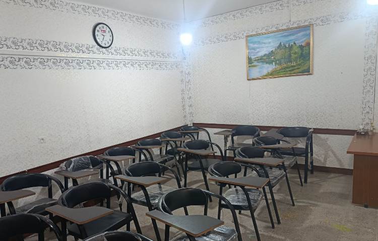 کلاس آموزشگاه علمی نور گستر امیدیه