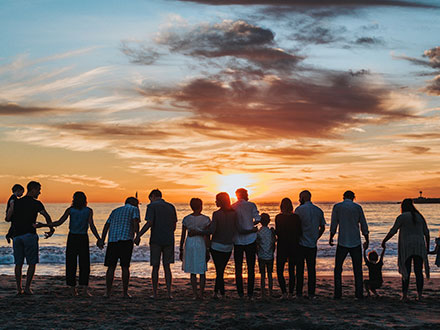 مانند یک الگو رفتار کردن