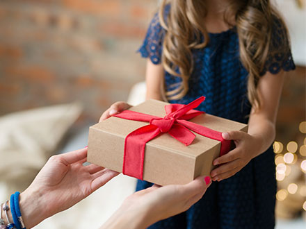 دیدن کارتون یا فیلم با فرزندتان