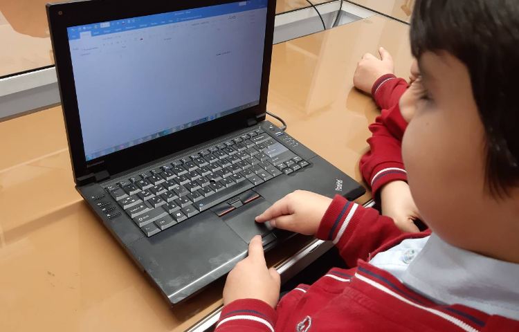 آموزش ابزار Bold,Italic,Underline و همچنین ابزارهای کپی کردن و بریدن متن 5