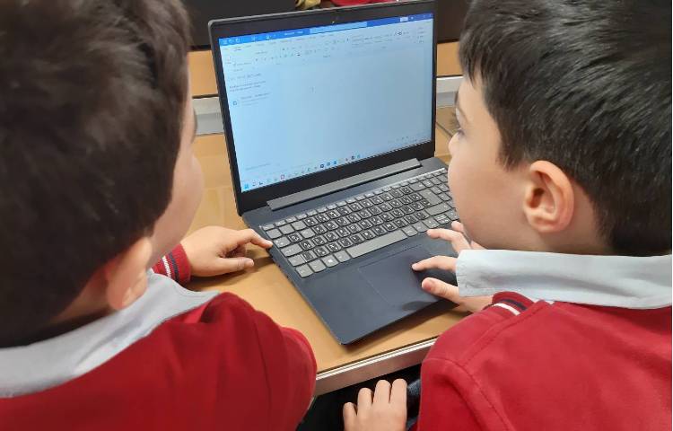 آموزش ابزار Bold,Italic,Underline و همچنین ابزارهای کپی کردن و بریدن متن