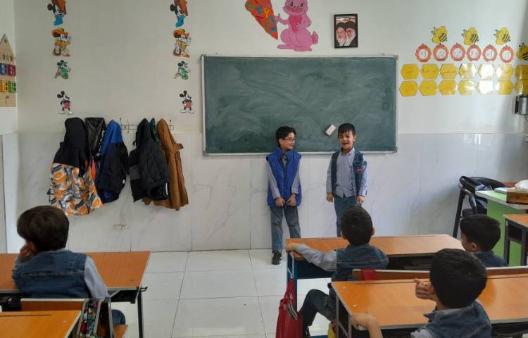 آموزش اتیکت فضای عمومی 1