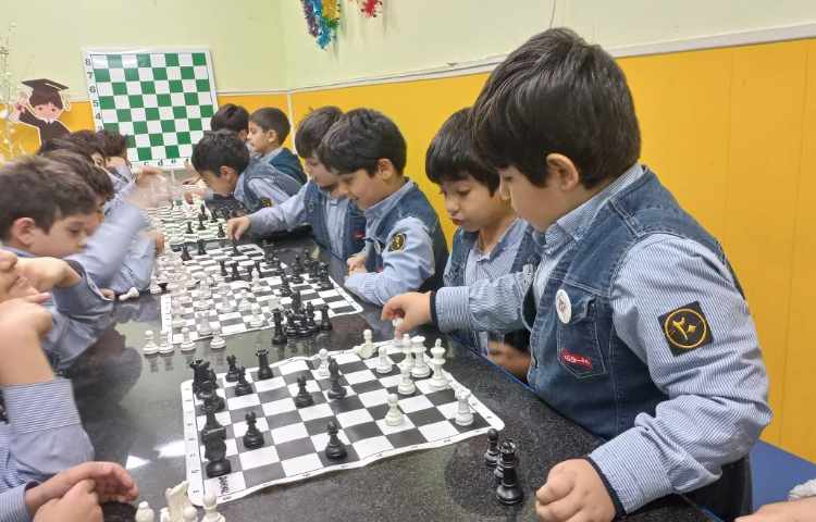 آموزش اسب و طرز گرفتن مهره‌های حریف با آن 10