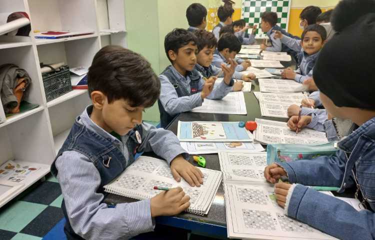 آموزش اسب و طرز گرفتن مهره‌های حریف با آن 2