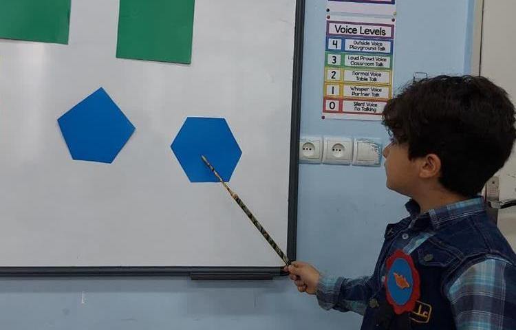 آموزش اشکال هندسی ( بیان شباهت ها وتفاوت ها ) 1