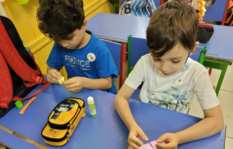 :آموزش الگو به صورت ریتمیک و درست کردن حلقه های عروس دریایی به صورت الگو، کلاس پرتقال 2