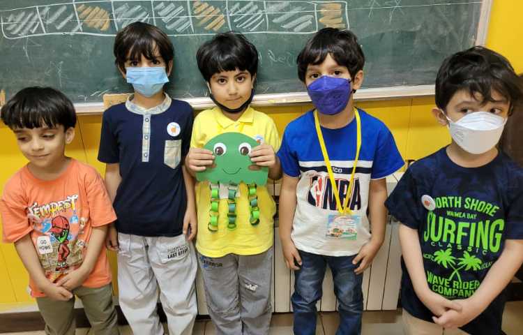 :آموزش الگو به صورت ریتمیک و درست کردن حلقه های عروس دریایی به صورت الگو، کلاس پرتقال 6