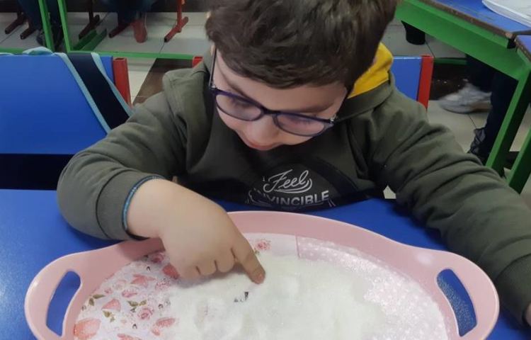 آموزش املای فضایی و نمکی در پایه اول دبستان 11