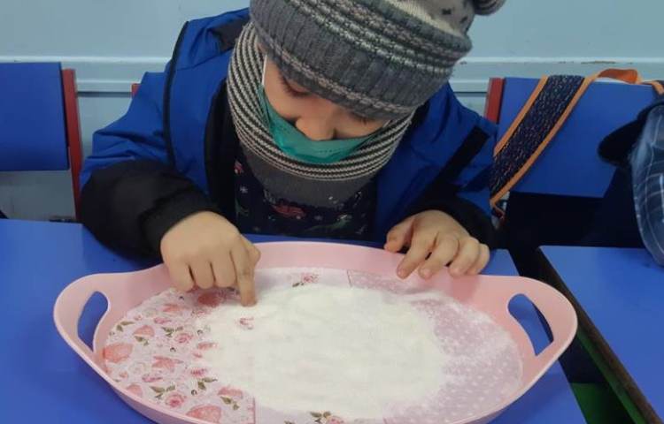 آموزش املای فضایی و نمکی در پایه اول دبستان 3