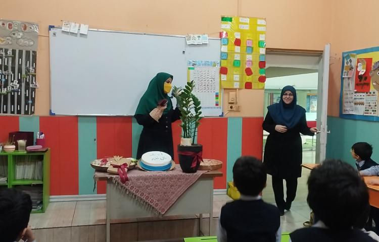 آموزش ا مثل مدیر(در پایه اول) 2