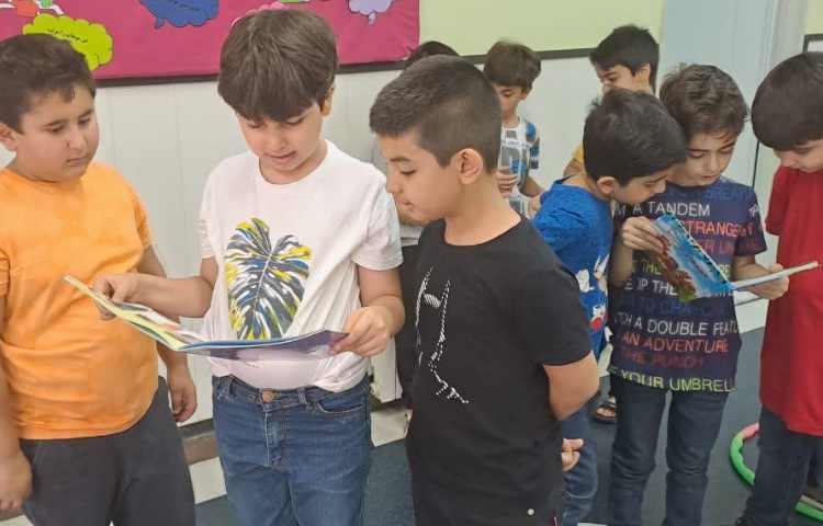 آموزش بازی ساختنی و روانخوانی و درک مطلب به صورت گروهی 3