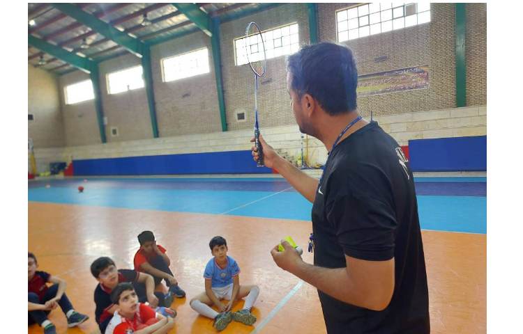 آموزش بدمینتون سوم 2 3