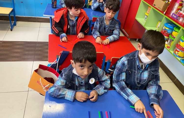 :آموزش برابری و نابرابری، کلاس قاصدک 6