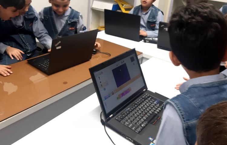 آموزش بلوک های بنفش (ظاهری)،سبز (مربوط به صدا)،نارنجی(کنترلی) 1