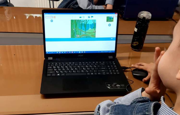 آموزش بلوک های حرکتی(آبی رنگ) در اسکرچ جونیور