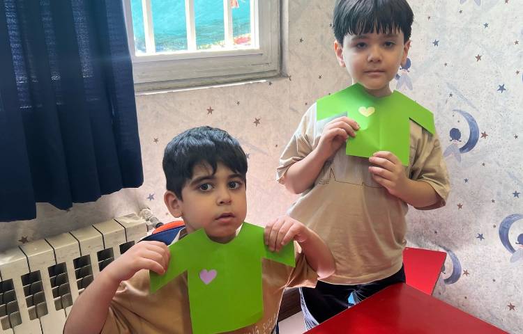 آموزش تا کردن بلوزهای کاغذی 5