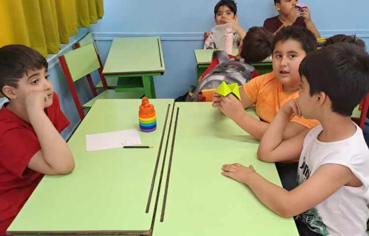 آموزش تبدیل واحد ریال به تومان و بالعکس با بازی نمکدون به صورت گروهی 4