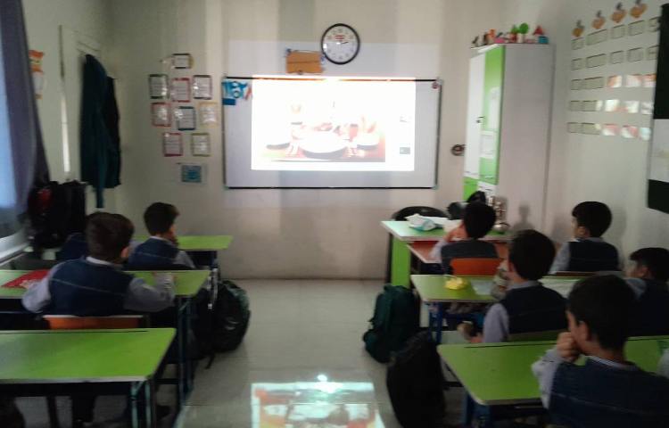 آموزش تزئین دستمال سفره 2