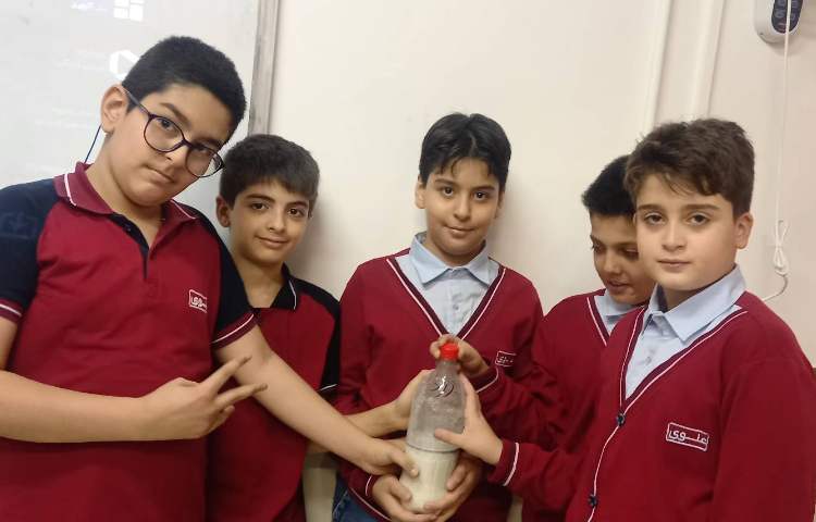 آموزش تغییرات فیزیکی و شیمیایی با تهیه‌ی دوغ 1