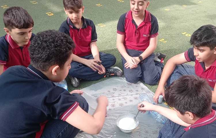 آموزش تغییرات فیزیکی و شیمیایی با تهیه‌ی دوغ 3