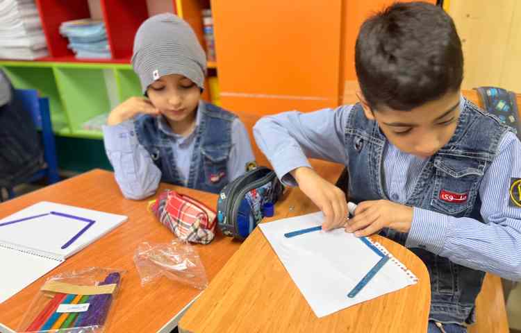 آموزش تنگ ماهی کلاژ ونقاشی 1